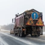 Sól Drogowa: Bezpieczeństwo na Drogach w Okresie Zimowym